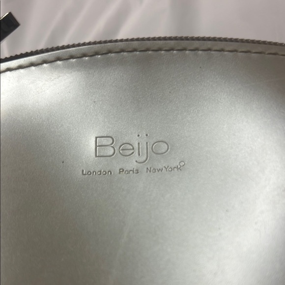 Beijo tiny crossbody - Picture 1 of 7